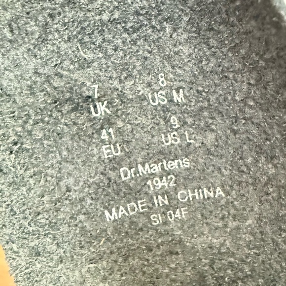 VINTAGE DR MARTENS 1942 20 Eye Tall Lace Up Black Leather Boots EU41 US L9 M8 - Picture 9 of 11